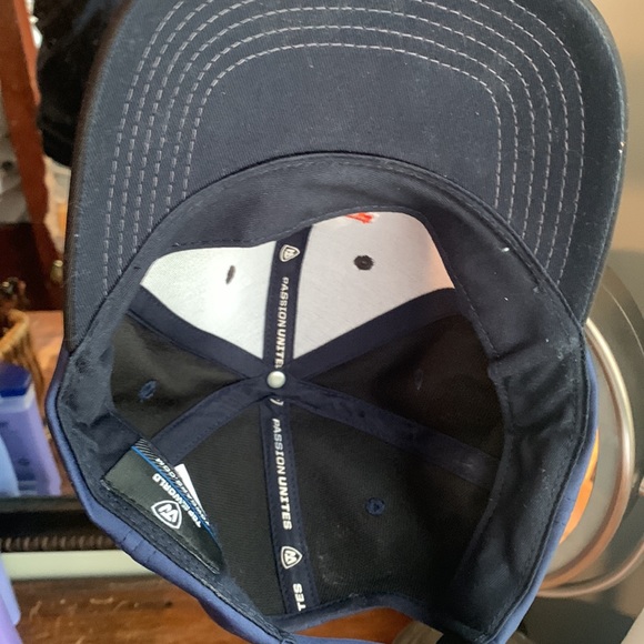 SOLD!!!!!!! Auburn World Series cap - Picture 4 of 4